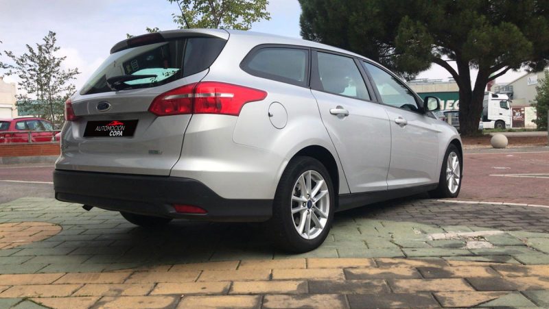Ford Focus 1.0 Ecoboost Auto S&S lateral trasero dch