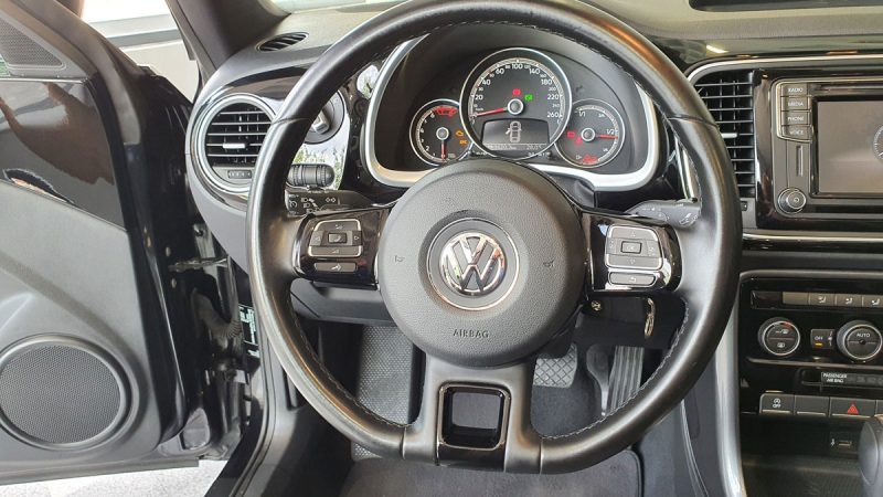 Volkswagen Beetle Cabrio Auto 110KW 150CV volante