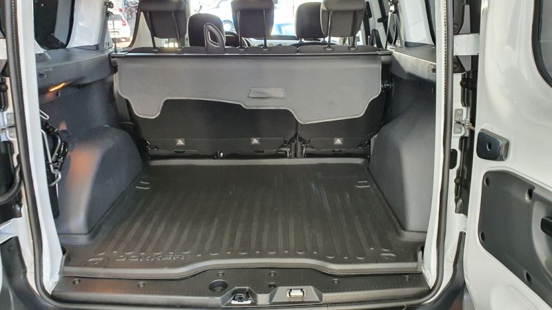 Dacia Dokker Essential dCI 90CV interior del maletero