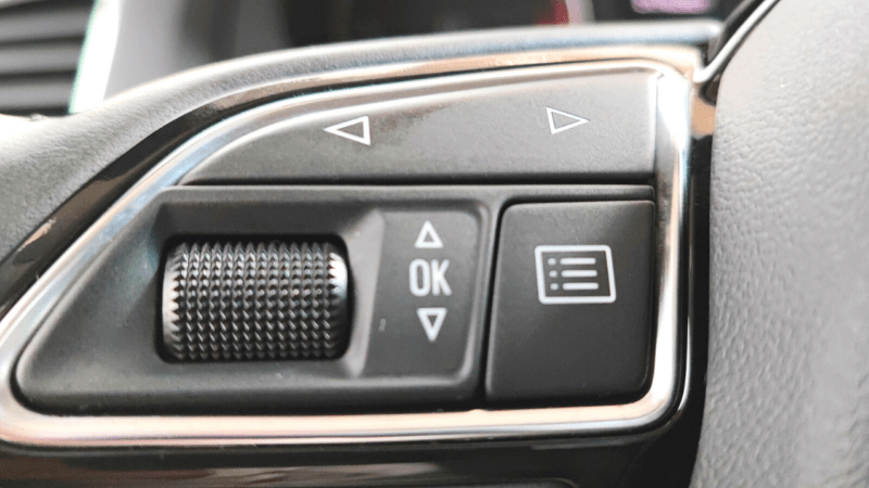 Control volante Audi Q3