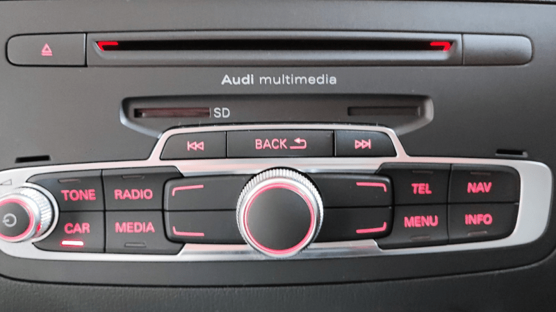 Sonido y multimedia del Audi Q3 Ambition que tenemos en el catálogo de coches de segunda mano