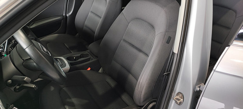 AUDI A4 2.0 TDI 150CV Multitronic S Line Edition asientos delanteros